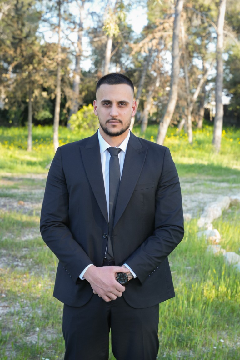 يوسف فادي الطويل